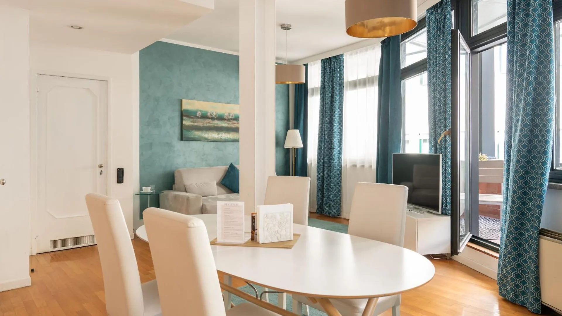 Επικοινωνία με το Heart Milan Apartments Duomo Terrace